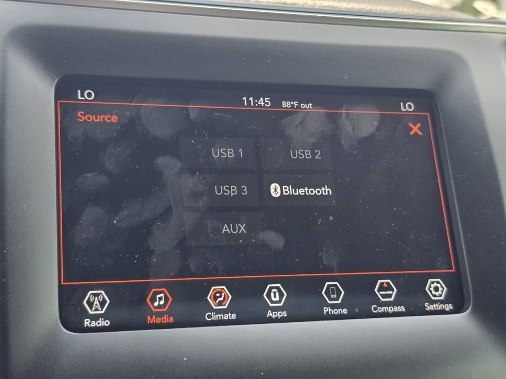 Used 2019 Black Jeep Latitude Plus image 3