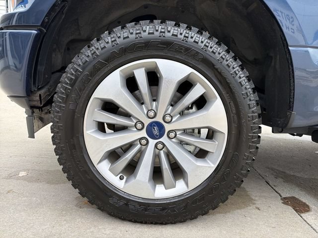 Used 2018  Ford XL image 12