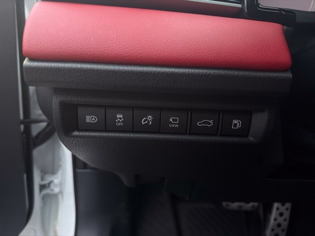 New 2026 Wind Chill Pearl with Midnight Black Metallic roof <sup>1</sup> Toyota  XSE AWD image 13