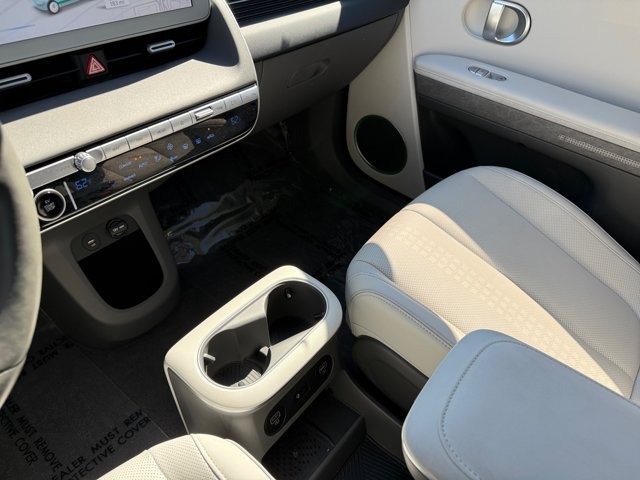 Used 2023 Abyss Black Hyundai Limited image 13