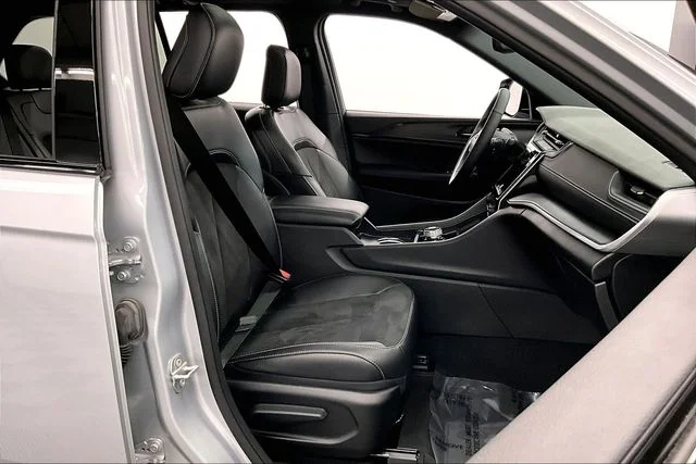 2024 Jeep Grand Cherokee Altitude - Photo 8