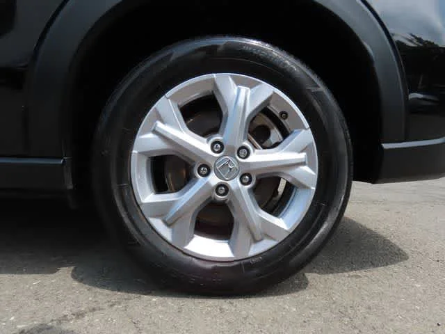 Certified Used 2023 Crystal Black Pearl Honda LX image 9