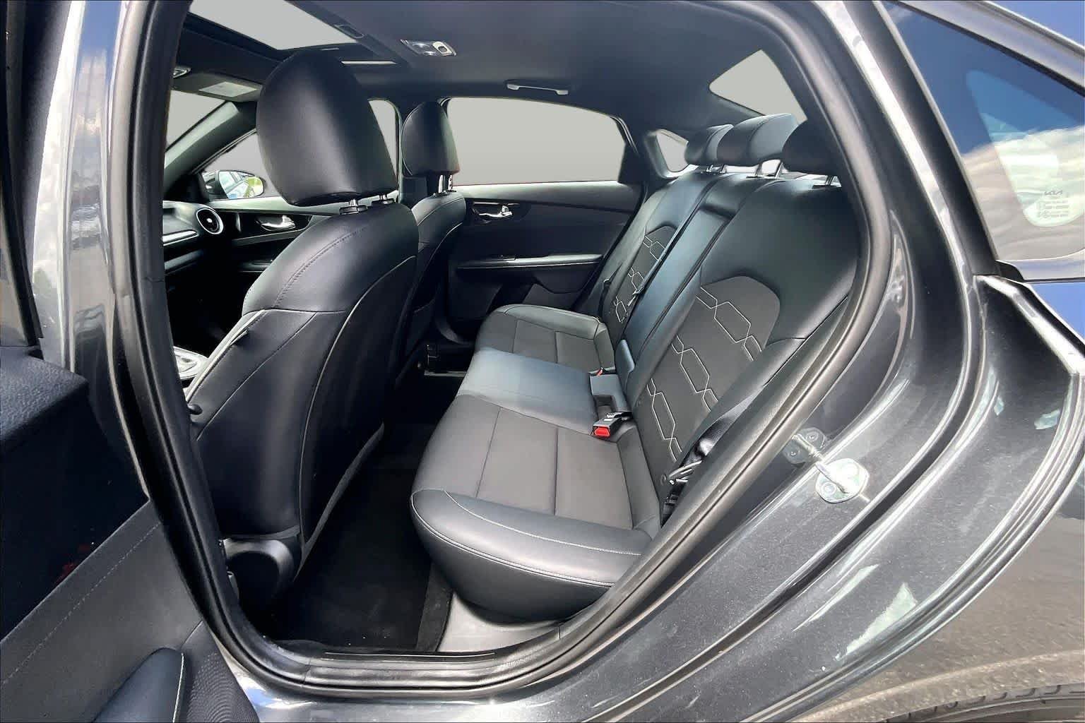 Used 2023 Gravity Gray Kia GT-Line image 20