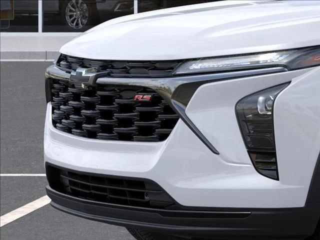 New 2026 Summit White Chevrolet 1RS image 14