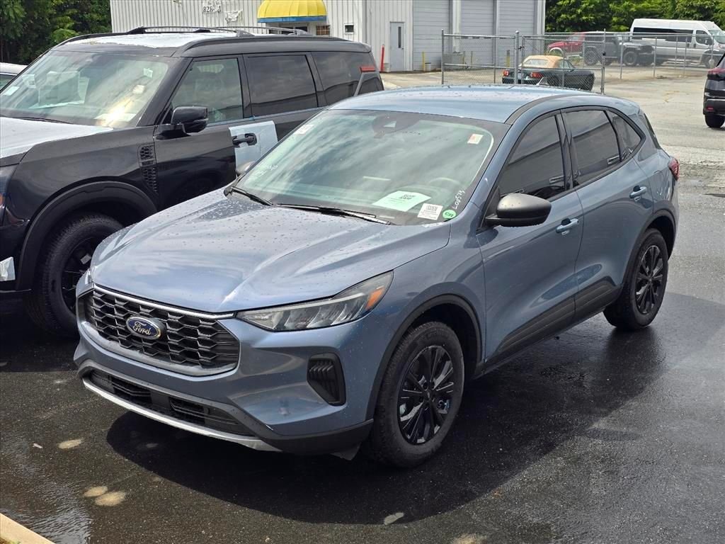 Used 2025 Blue Ford Active image 1