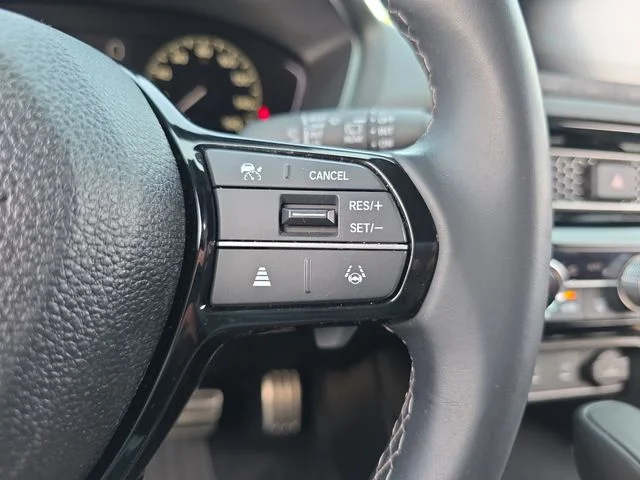 Used 2025  Honda Sport image 20