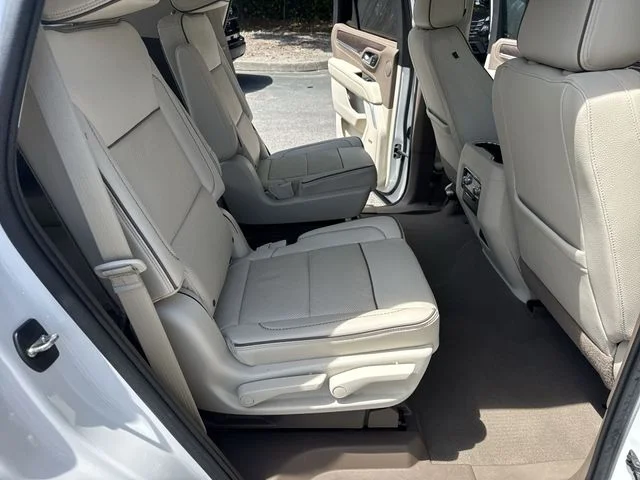 Used 2021 White GMC Denali image 11