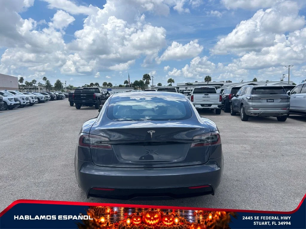 Used 2022  Tesla AWD image 6