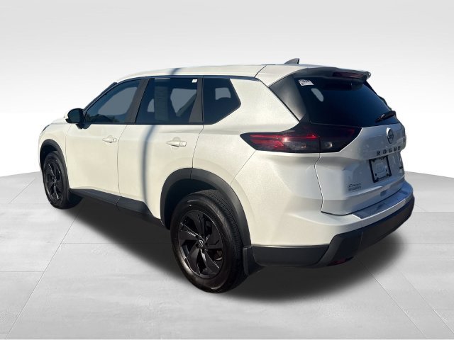 Used 2026 White Nissan SV image 4