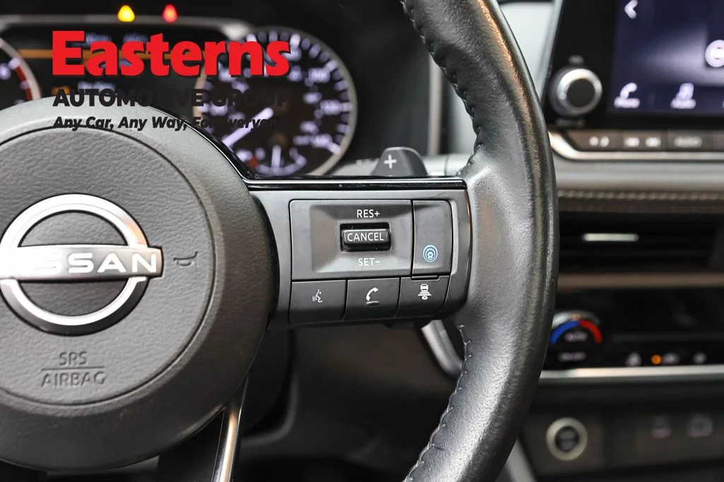 Used 2023 White Nissan SV image 16