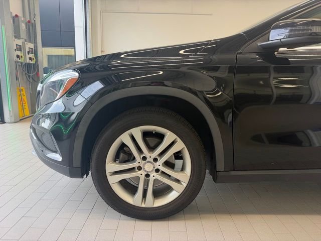 Used 2016 Black Mercedes-Benz GLA 250 image 9