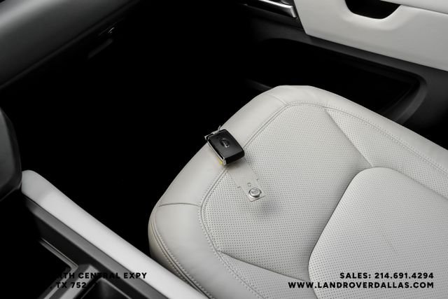 New 2026 Santorini Black Land Rover X-Dynamic SE image 54