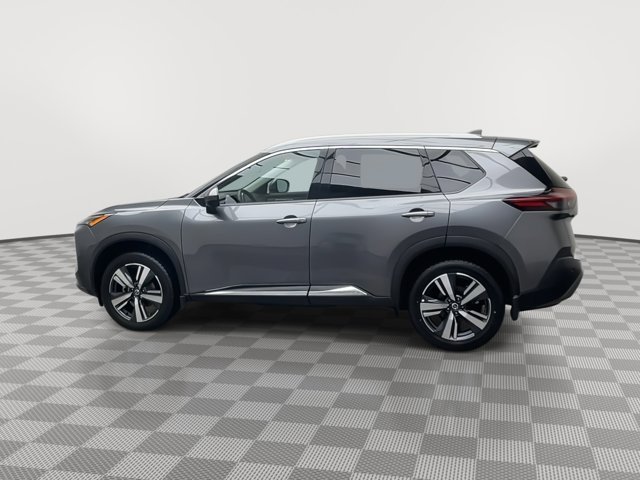 Used 2021 Gun Metallic Nissan SL image 35