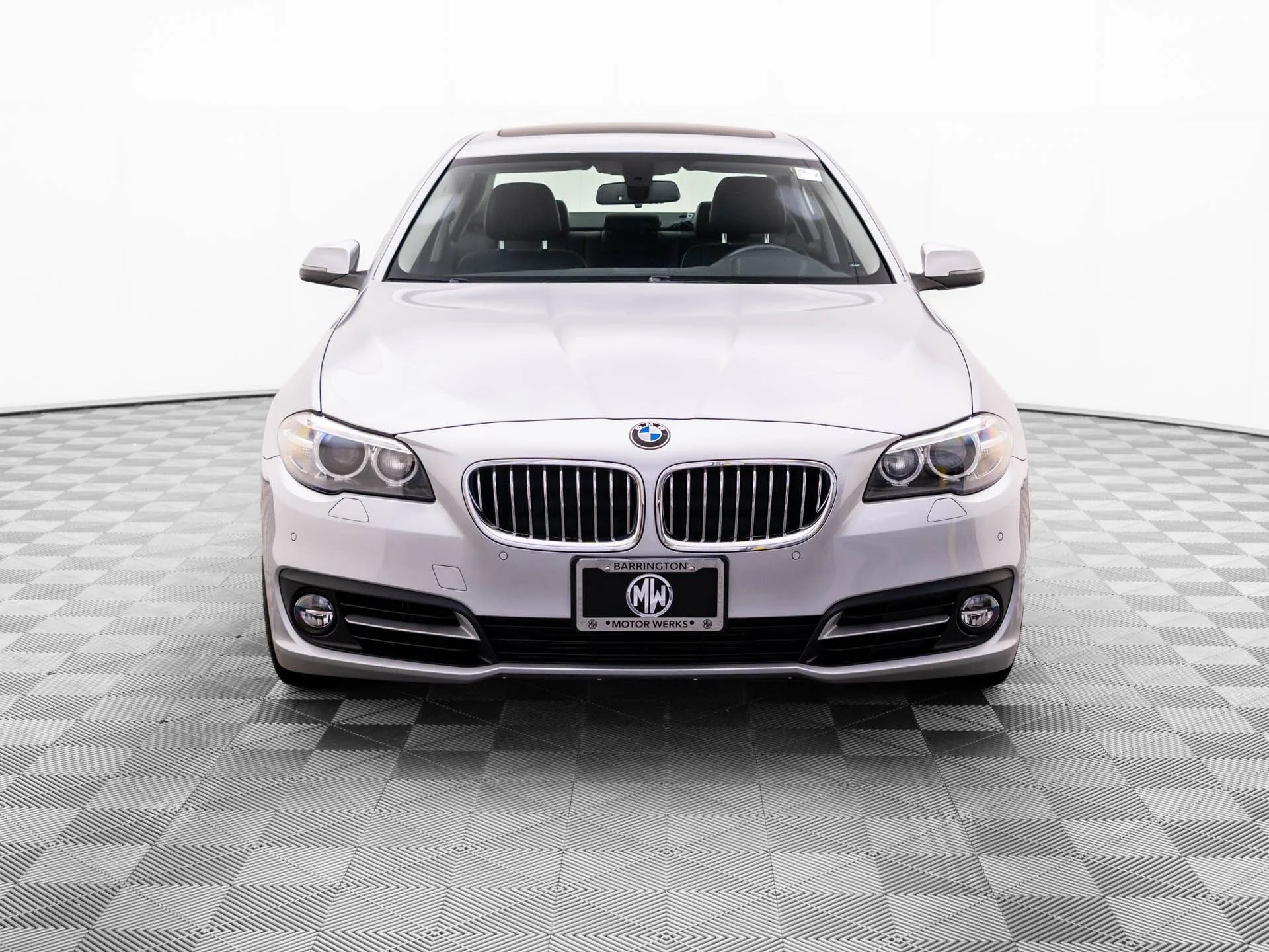 Used 2016 Silver BMW 535i xDrive image 10
