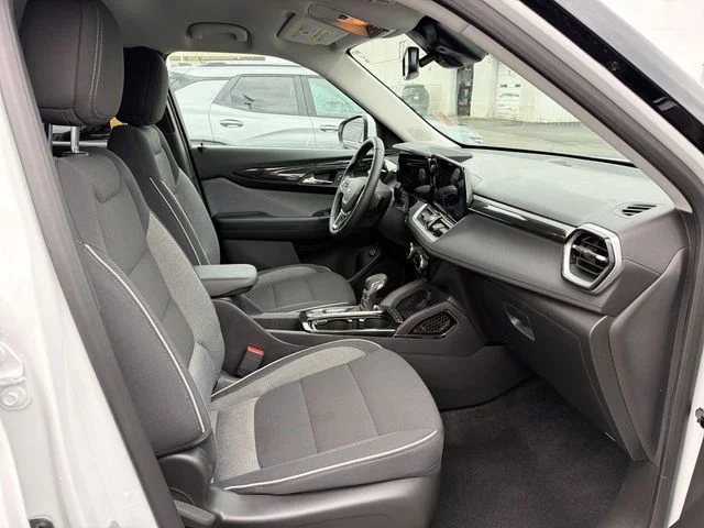 Used 2026 White Chevrolet LT image 26