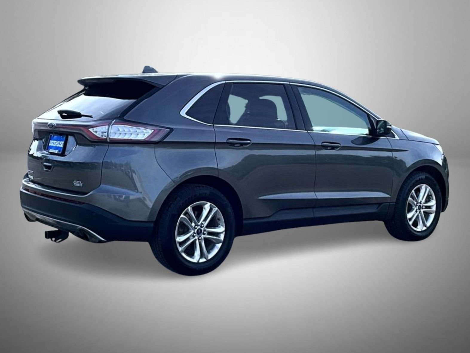 Used 2016 Gray Ford SEL image 5