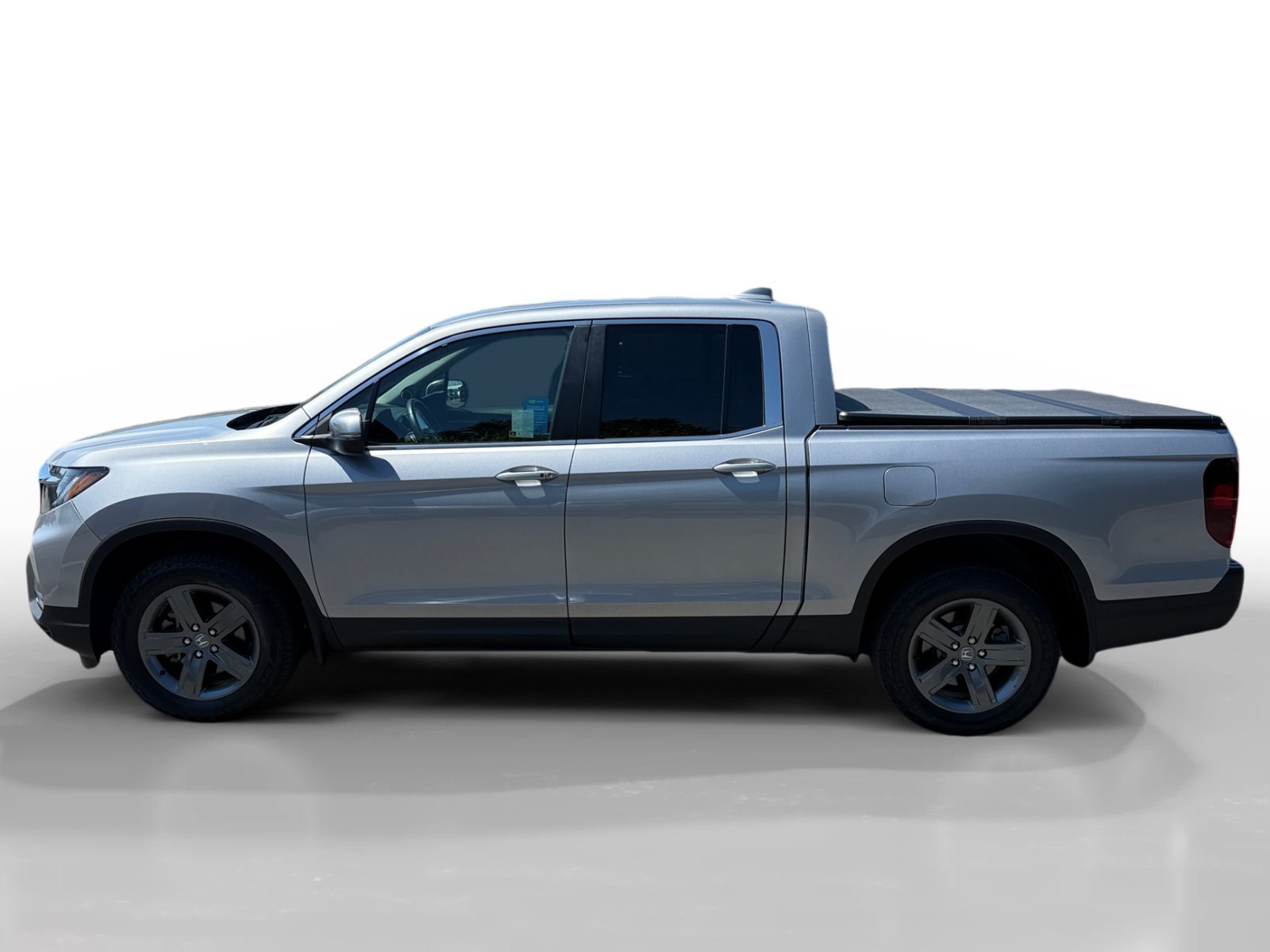 Used 2023 Lunar Silver Metallic Honda RTL image 2