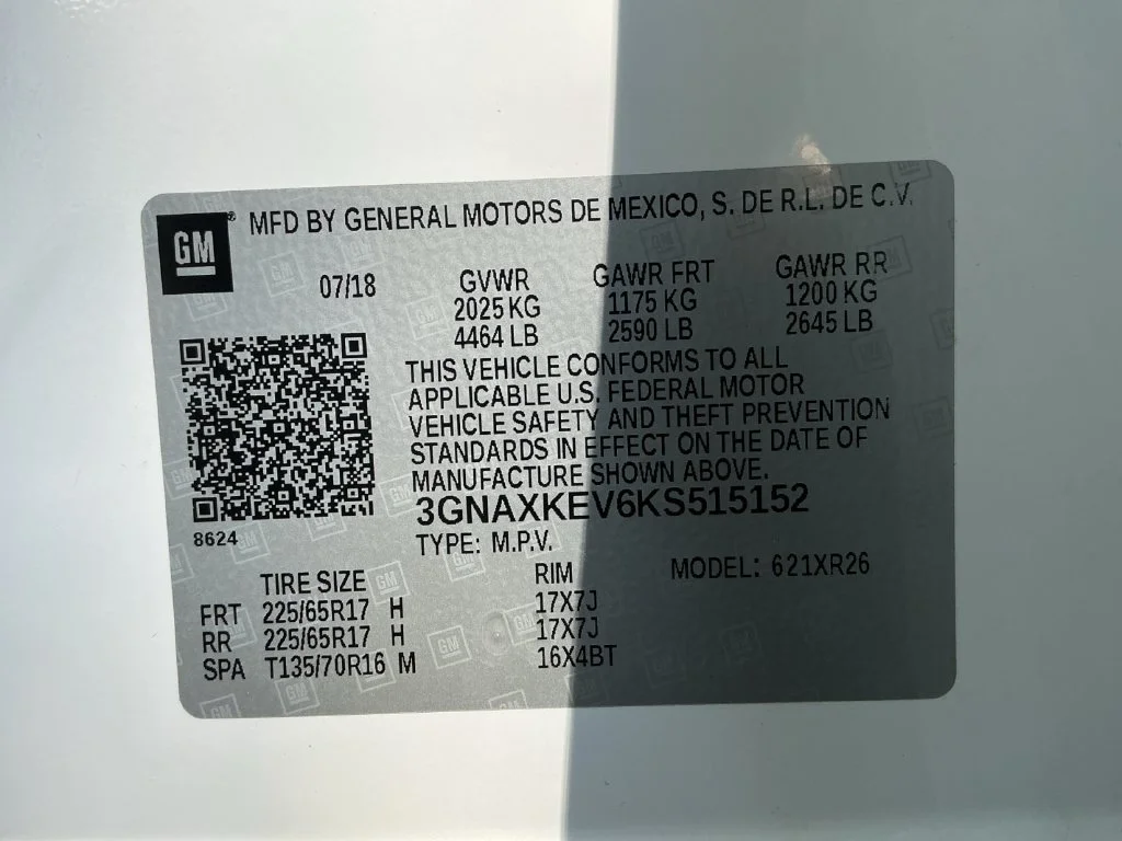 Used 2019 SUMMIT WHITE Chevrolet LT image 24