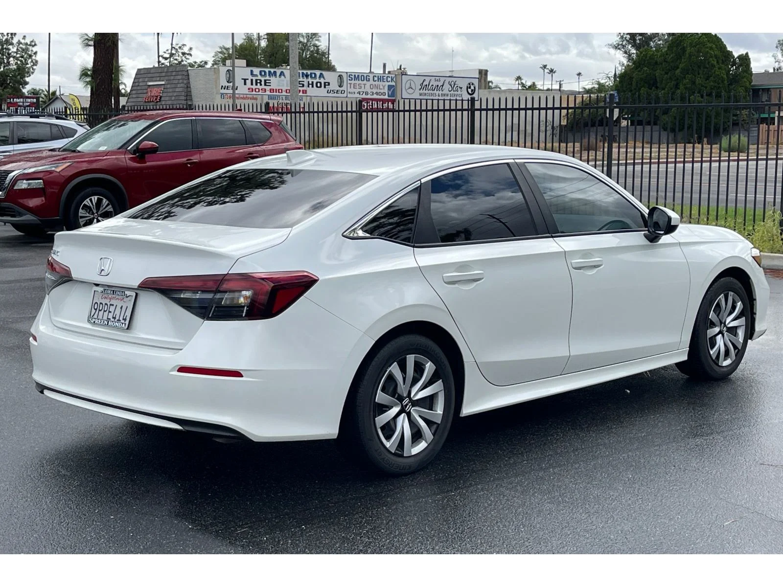 Used 2025 Platinum White Pearl Honda LX image 6