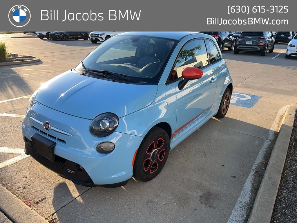 2016 FIAT 500e Battery Electric's photo