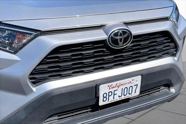Certified Used 2020 SILVER SKY METALLIC Toyota  image 29