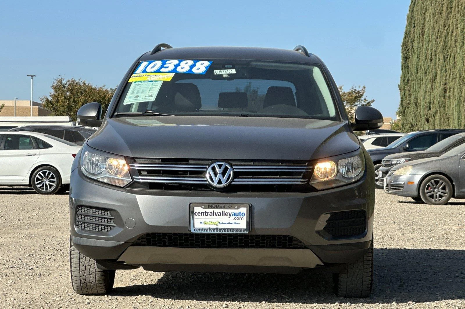 Used 2017 Pepper Gray Metallic Volkswagen S image 8