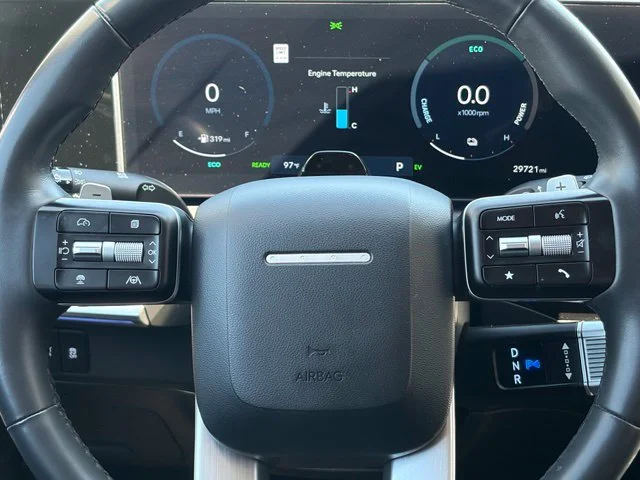 2025 Hyundai Santa Fe Limited - Photo 24