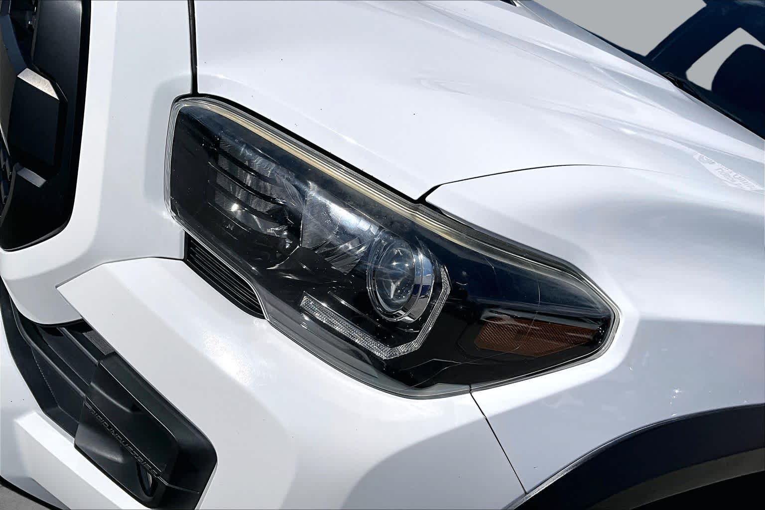 Used 2017 Super White Toyota TRD Pro image 25