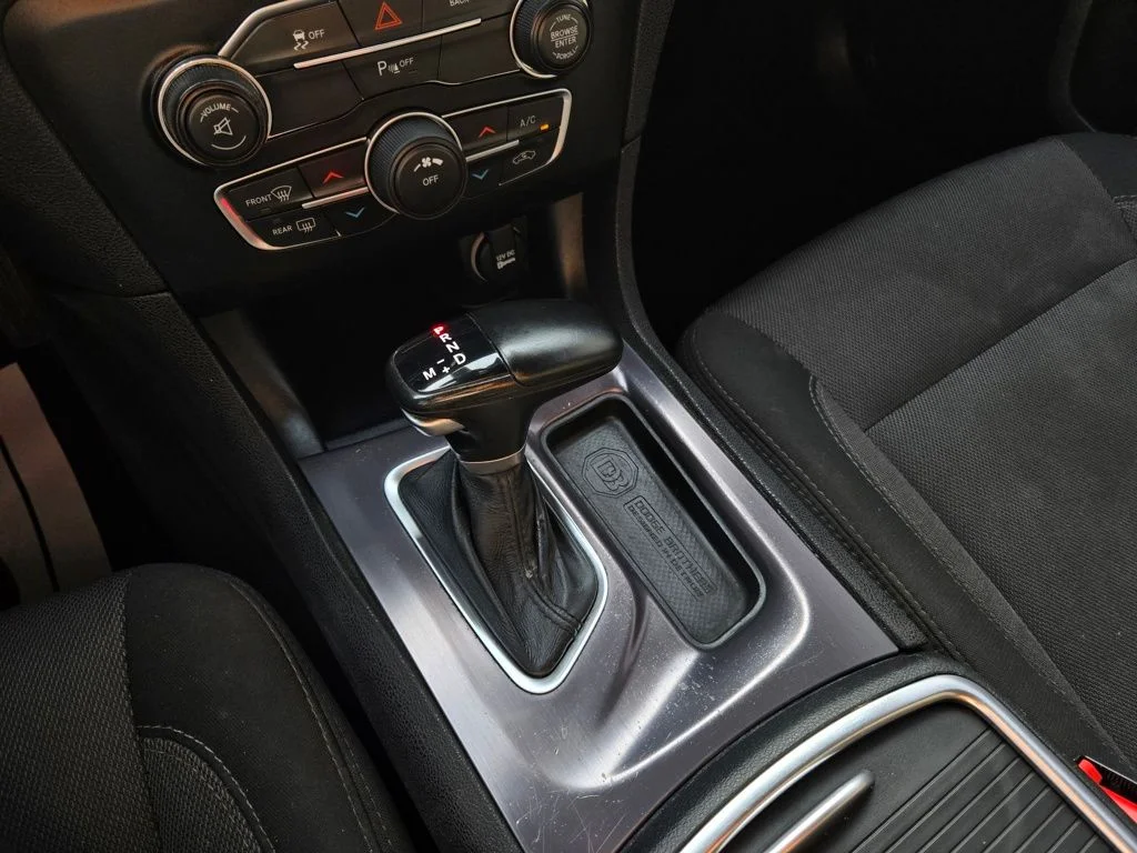 Used 2016 Gray Dodge SE image 21