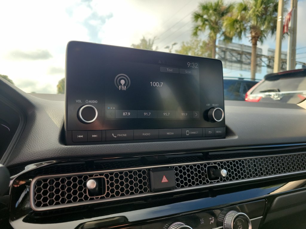 2025 Honda Civic LX - Photo 29