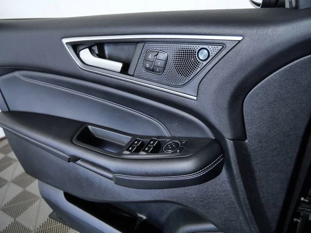 Used 2023 Black Ford Titanium image 27