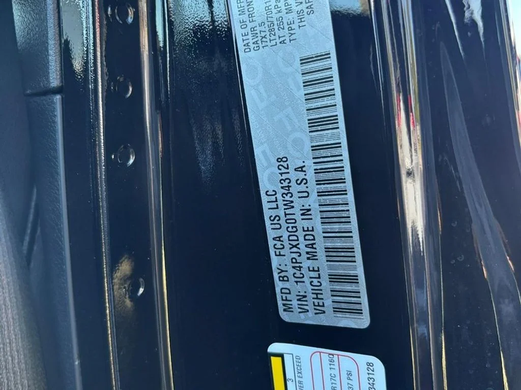 New 2026 Black Clear-Coat Exterior Paint Jeep Rewind image 8