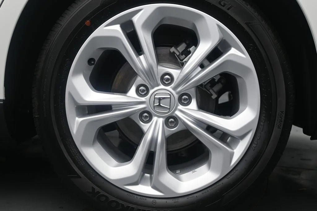 New 2026 Platinum White Pearl Honda LX image 12