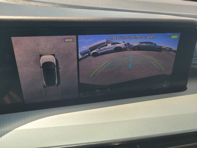 Used 2025 White Nissan SL image 22