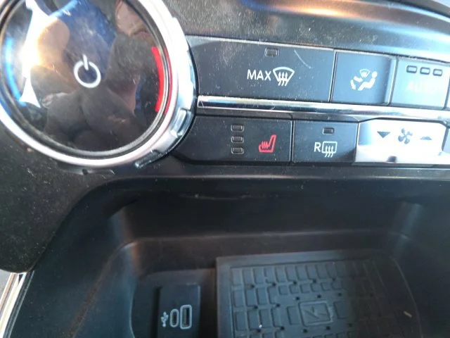 Used 2025 White Ford XLT image 19