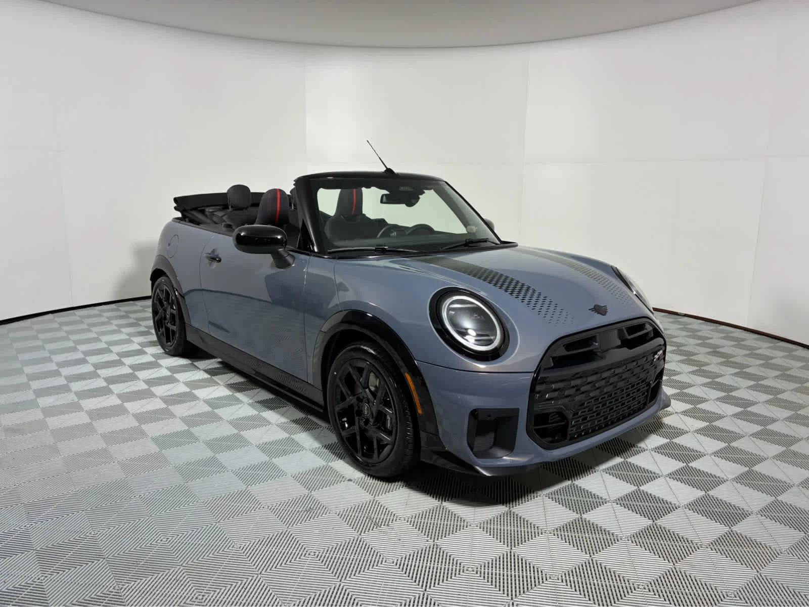 2026 MINI Convertible Iconic