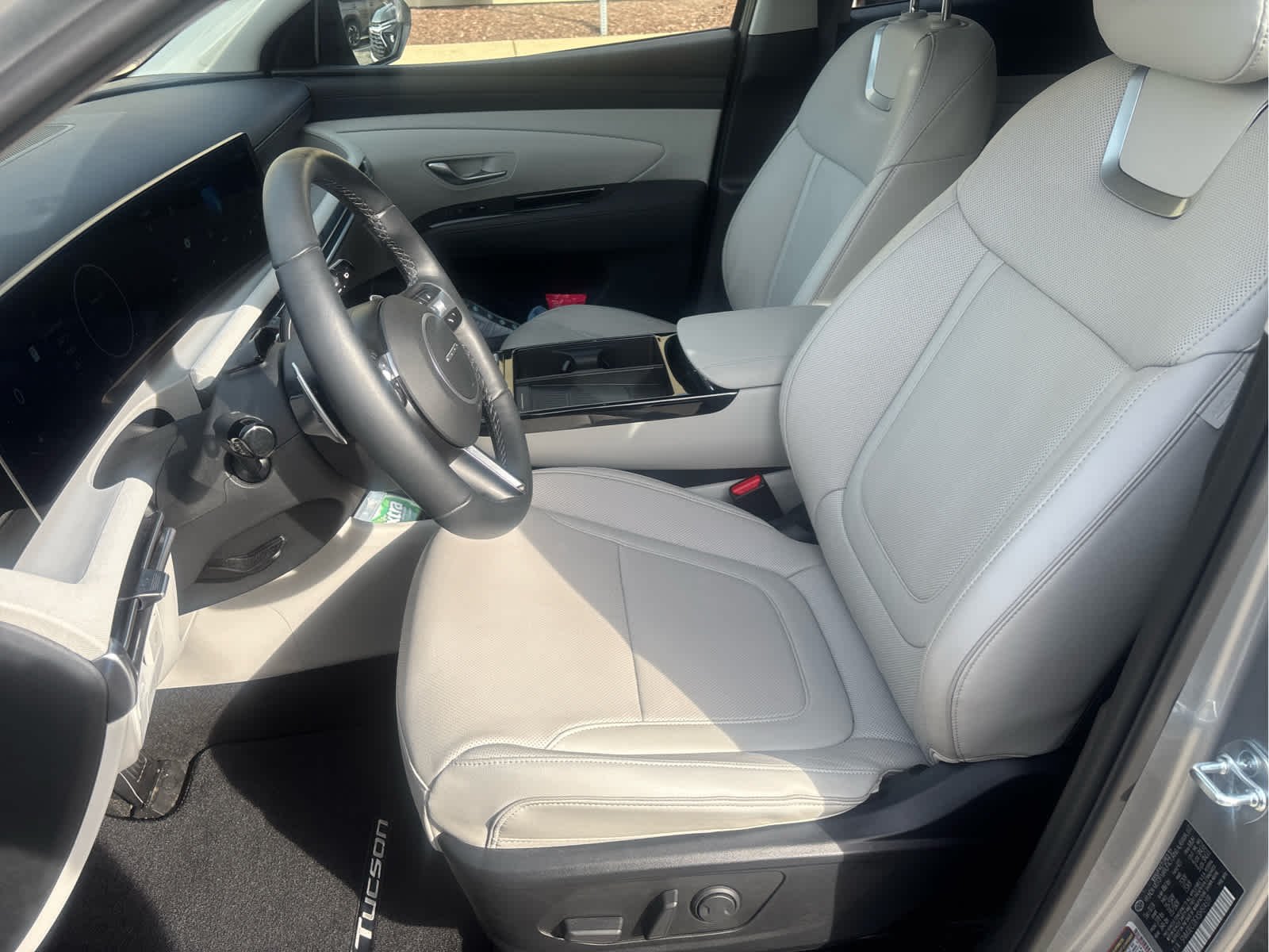 Certified Used 2025 Shimmering Silver Hyundai Limited image 16