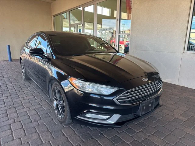 Used 2018 Shadow Black Ford SE image 6
