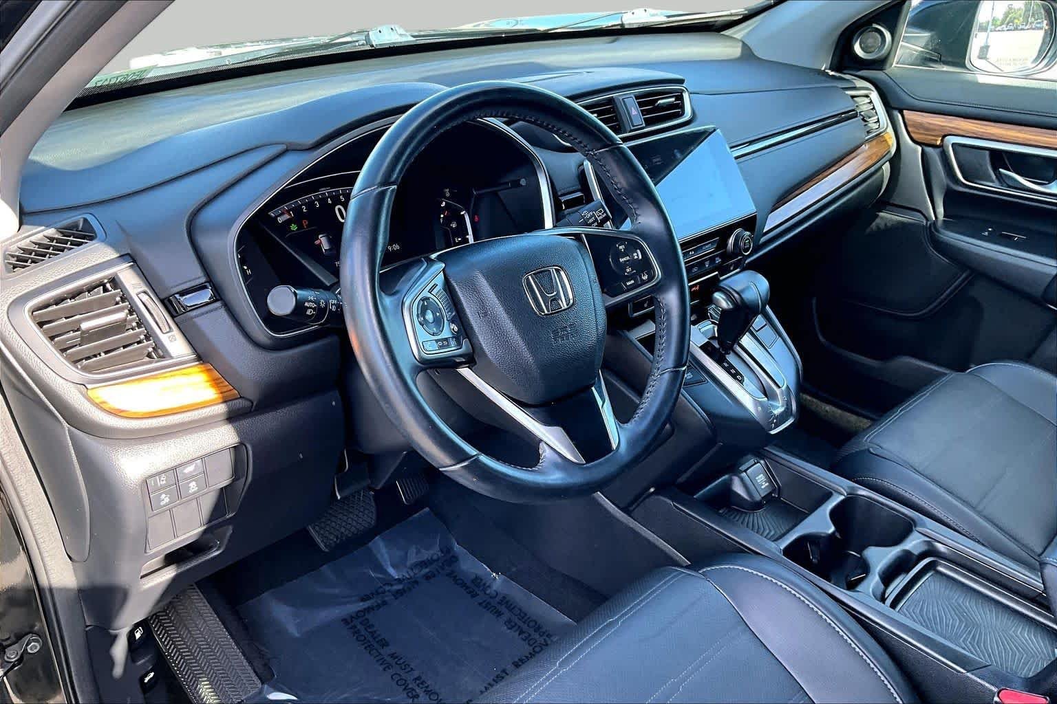 Used 2018 Crystal Black Pearl Honda EX-L image 17
