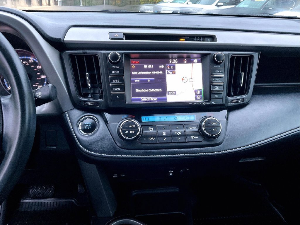 Used 2018 Black Currant Toyota XLE image 24
