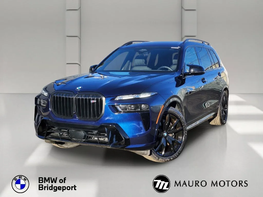 2025 BMW X7 M60i