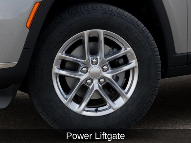 New 2026 Silver Zynith Exterior Paint Jeep Laredo image 9