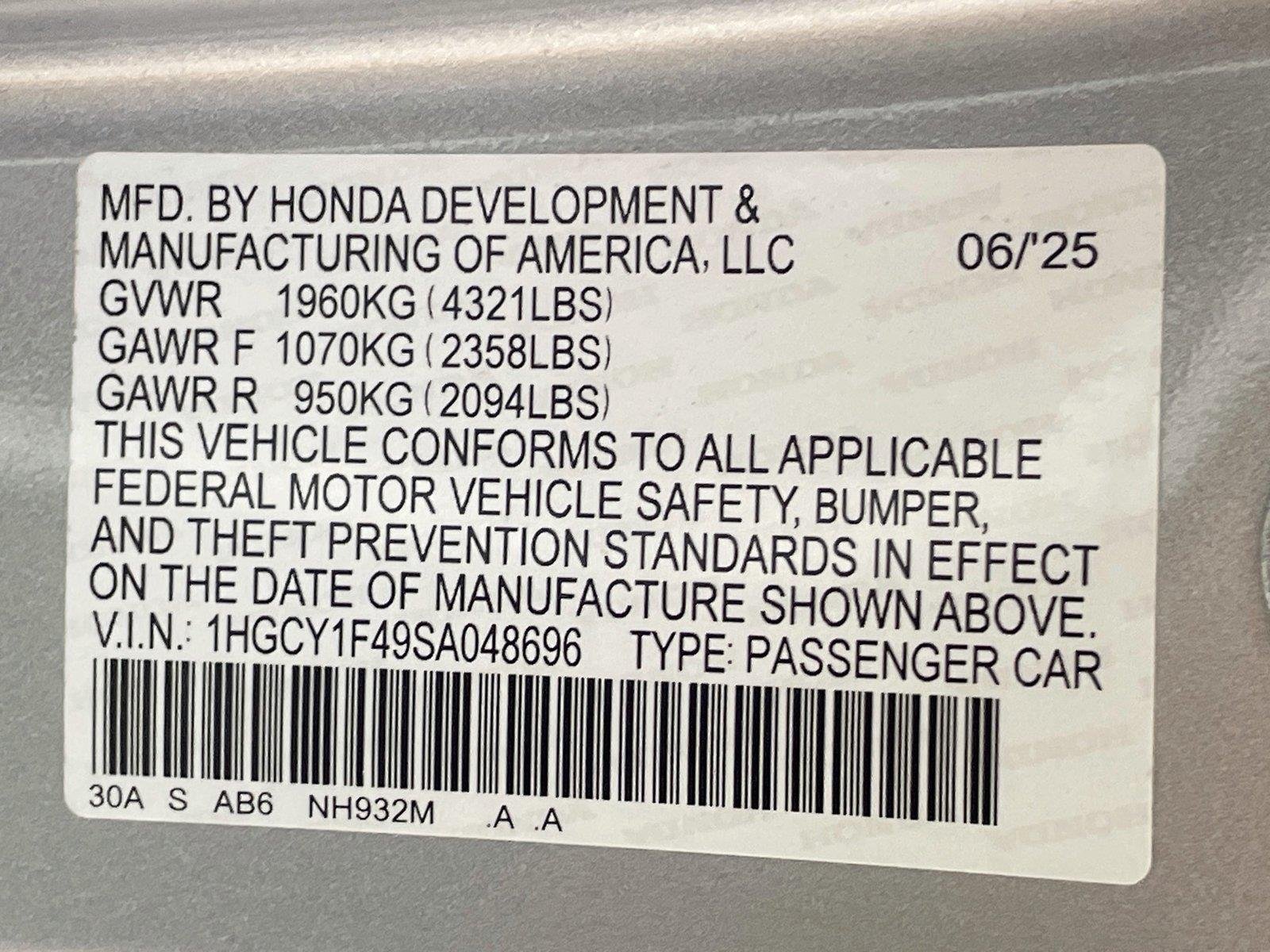 Used 2025 Solar Silver Metallic Honda SE image 34