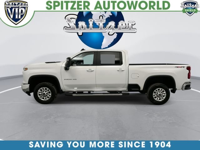 Used 2025 White Chevrolet LT image 6