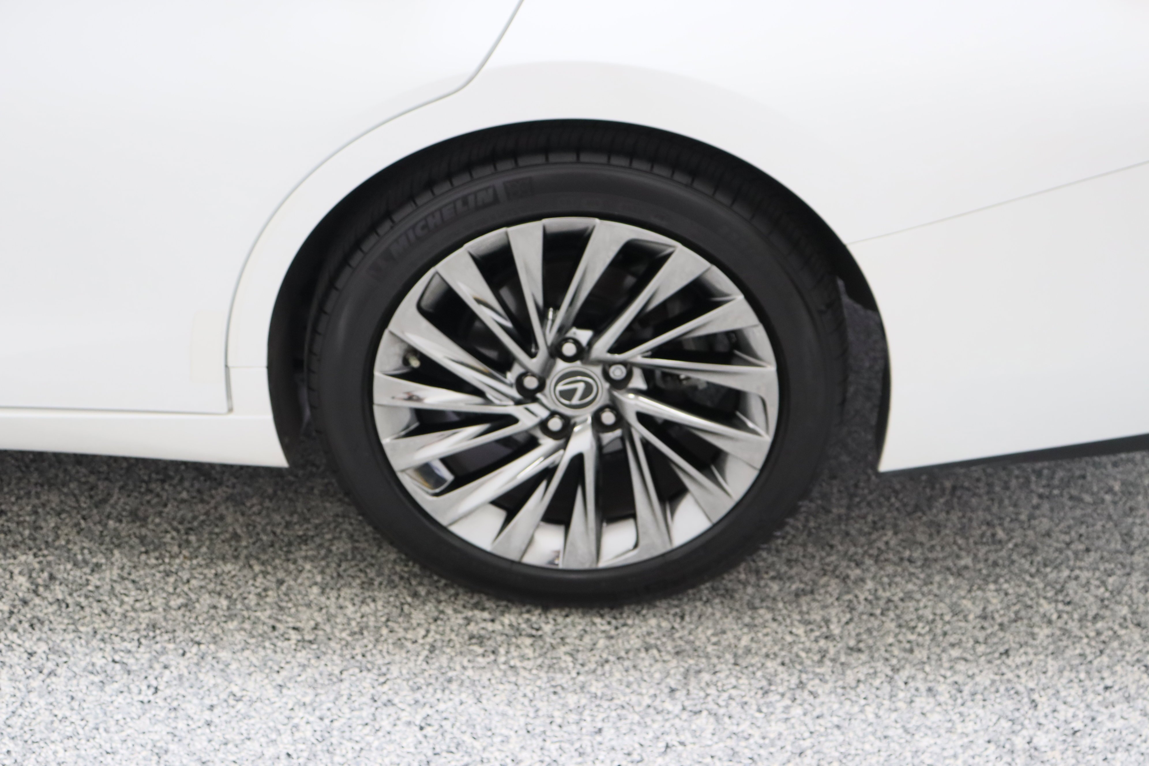 Used 2025 Eminent White Pearl Lexus ES 350 Ultra Luxury 3.5L image 10