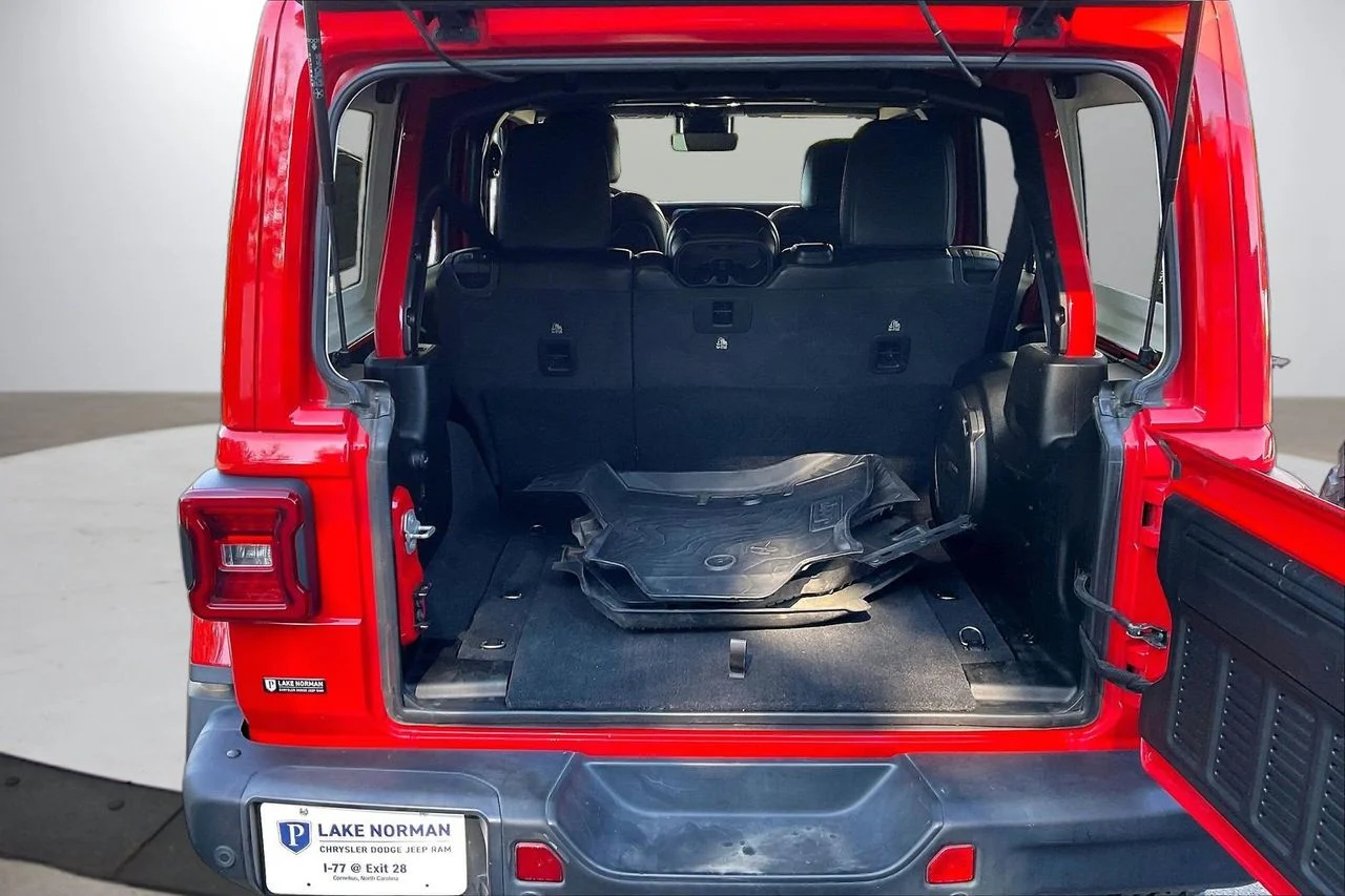 Used 2020 Red Jeep Rubicon image 26
