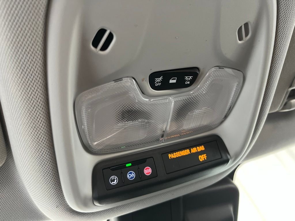 Used 2022 Black Chevrolet LT image 17
