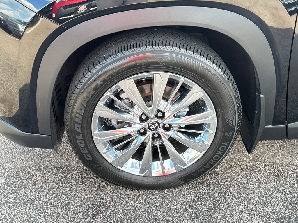 Used 2024 Black Toyota Platinum image 45