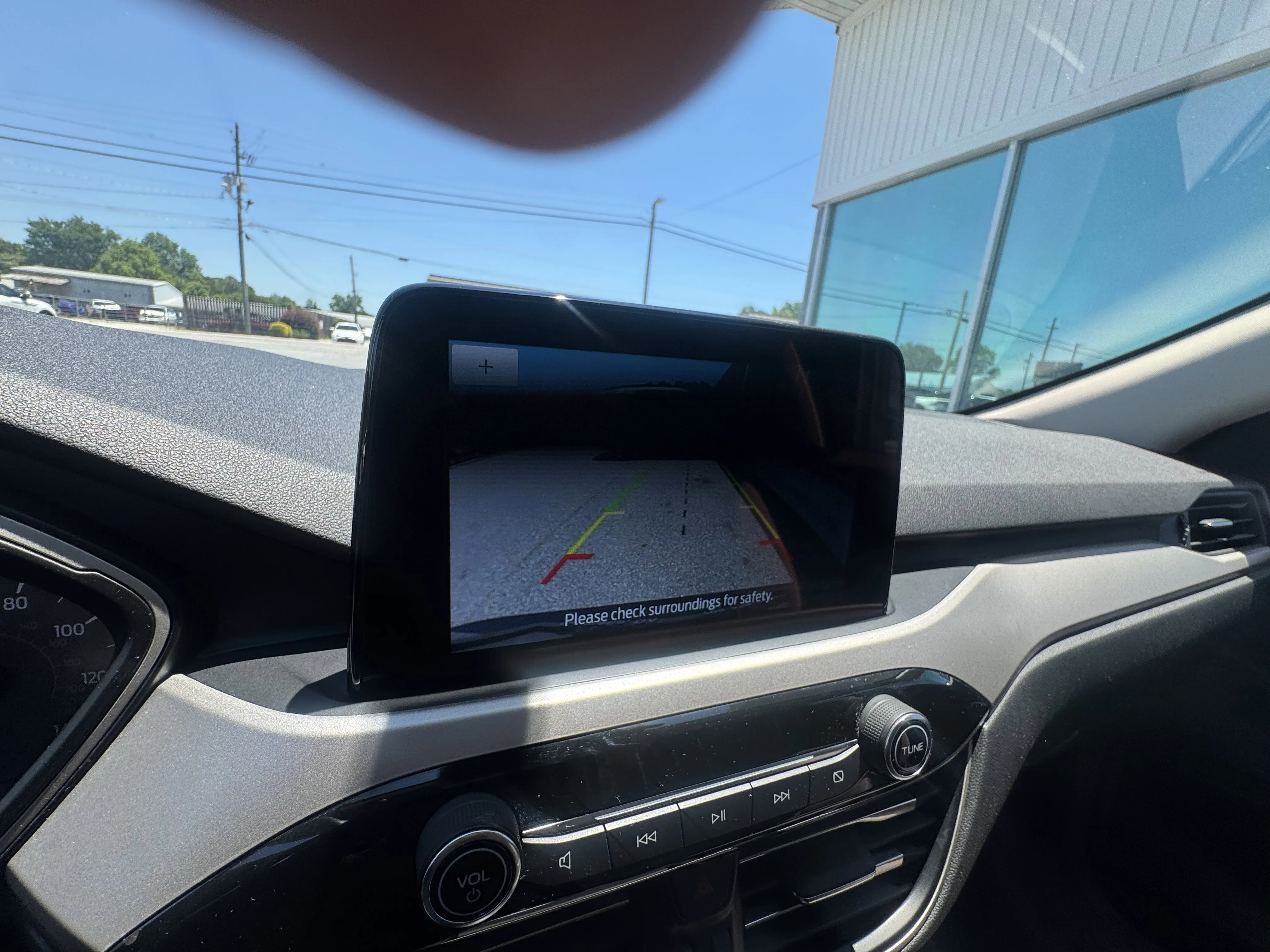Used 2020 Blue Metallic Ford SE image 19