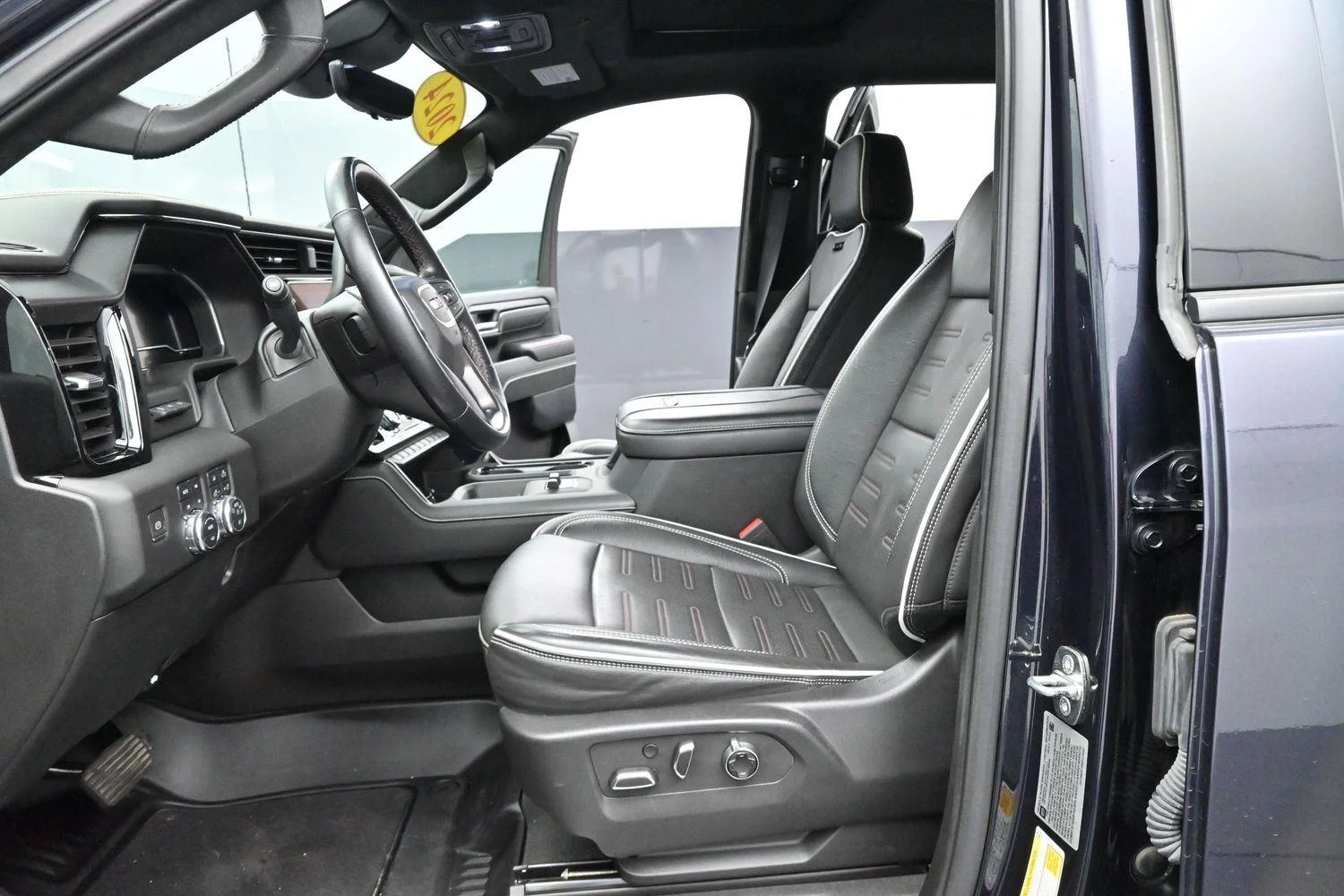 Used 2024 Titanium Rush Metallic GMC AT4X image 13